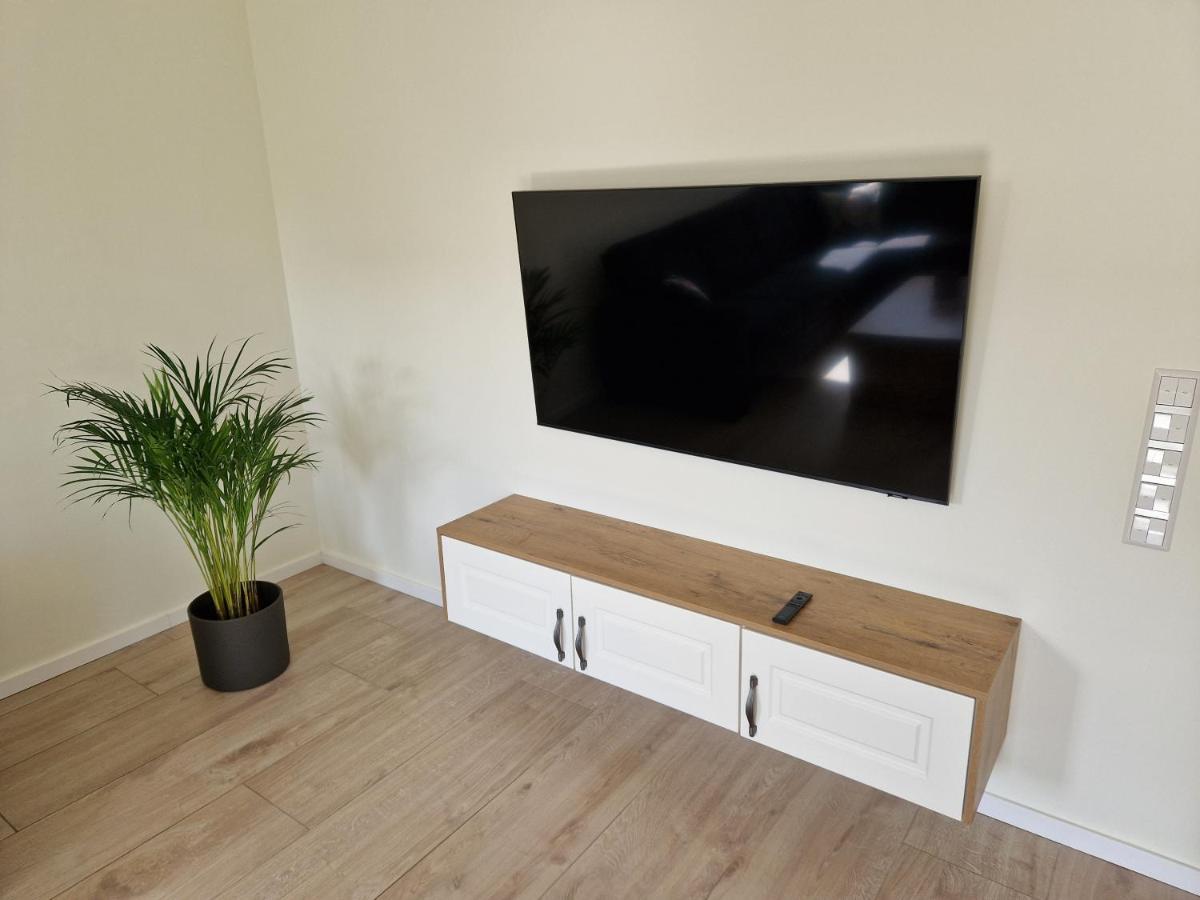 Erdgeschossferienwohnung mit Küche&Netflix Westoverledingen Exterior foto