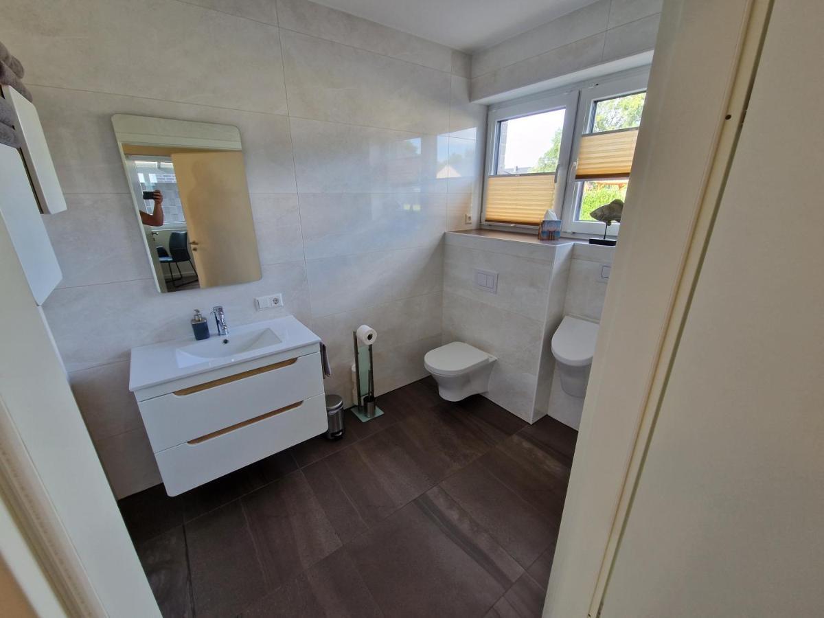 Erdgeschossferienwohnung mit Küche&Netflix Westoverledingen Exterior foto